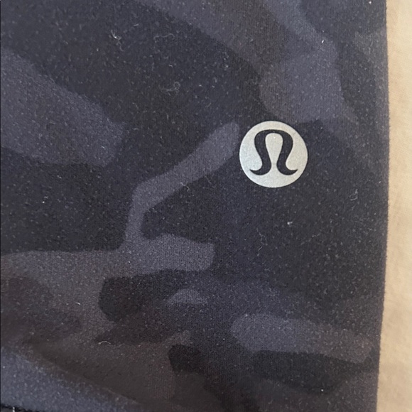 Lululemon Black Camouflage Leggings - Picture 3 of 4